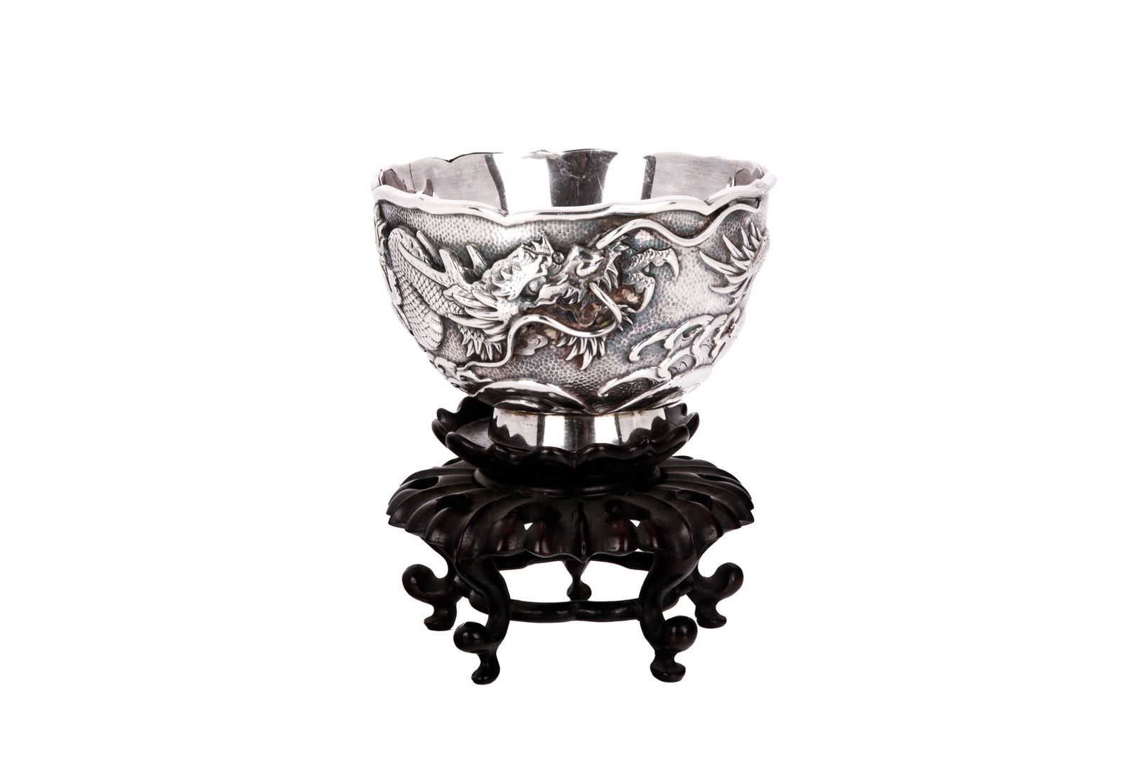 JAPANESE SILVER DRAGON CUP, 133g (1 of 5)