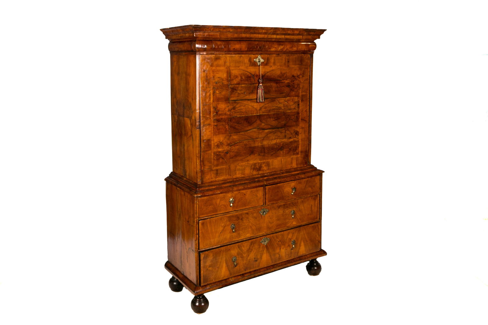 WILLIAM & MARY BURLED WALNUT SECRETAIRE ON CHEST: Fine burled walnut drop front desk on four drawer chest with period brass hardward, raised on ball feet. Fitted interior with green leather top desk, English, early 18th C.H. 72" x W. 43" x D. 18" (45