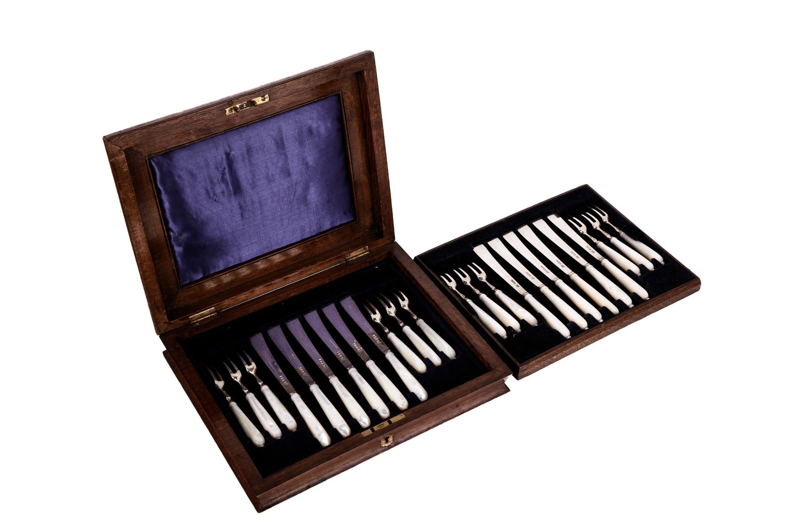 CASED ENGLISH SILVER HANDLED FRUIT SET: A very fine quality English Victorian sterling silver and Mother of Pearl fruit set for twelve. Sheffield, 1899, Alexander Clark, maker.Box: H 3" (7 cm) x W. 12" (31 cm)