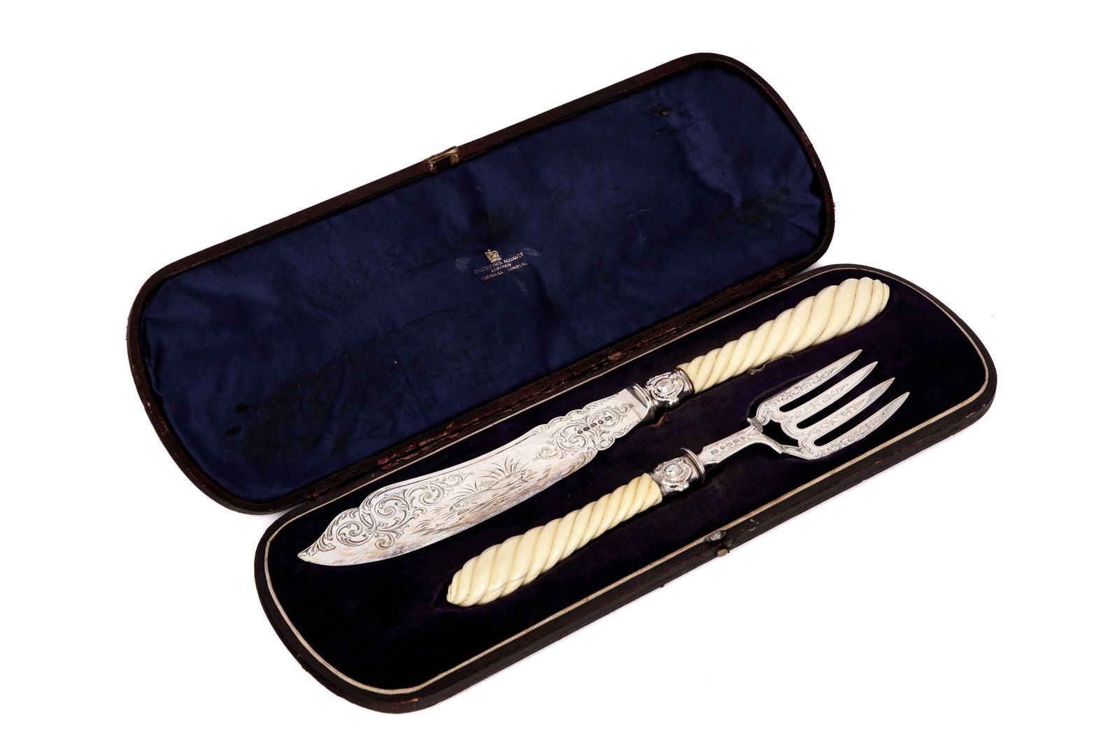 VICTORIAN SILVER FISH SERVERS (1 of 3)