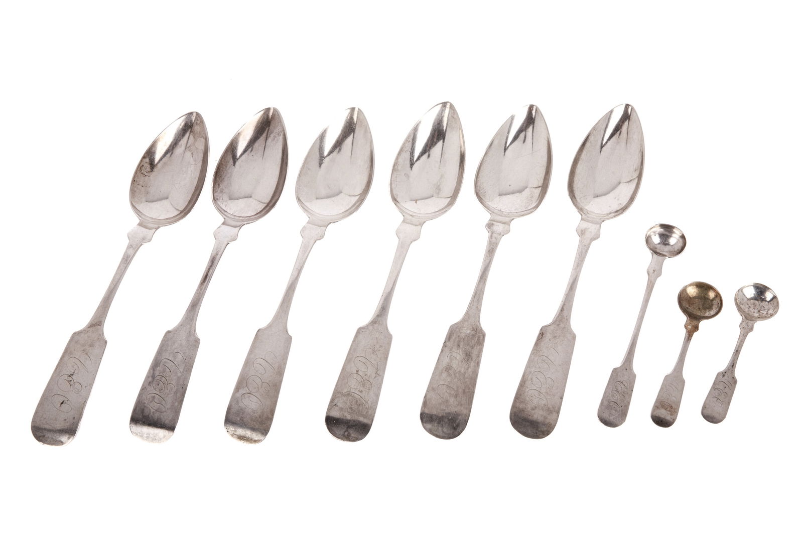 GROUP OF AMERICAN COIN SILVER SPOONS, 304g (1 of 2)