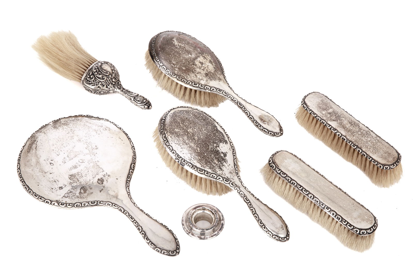 GROUP OF SILVER VANITY ITEMS (1 of 3)