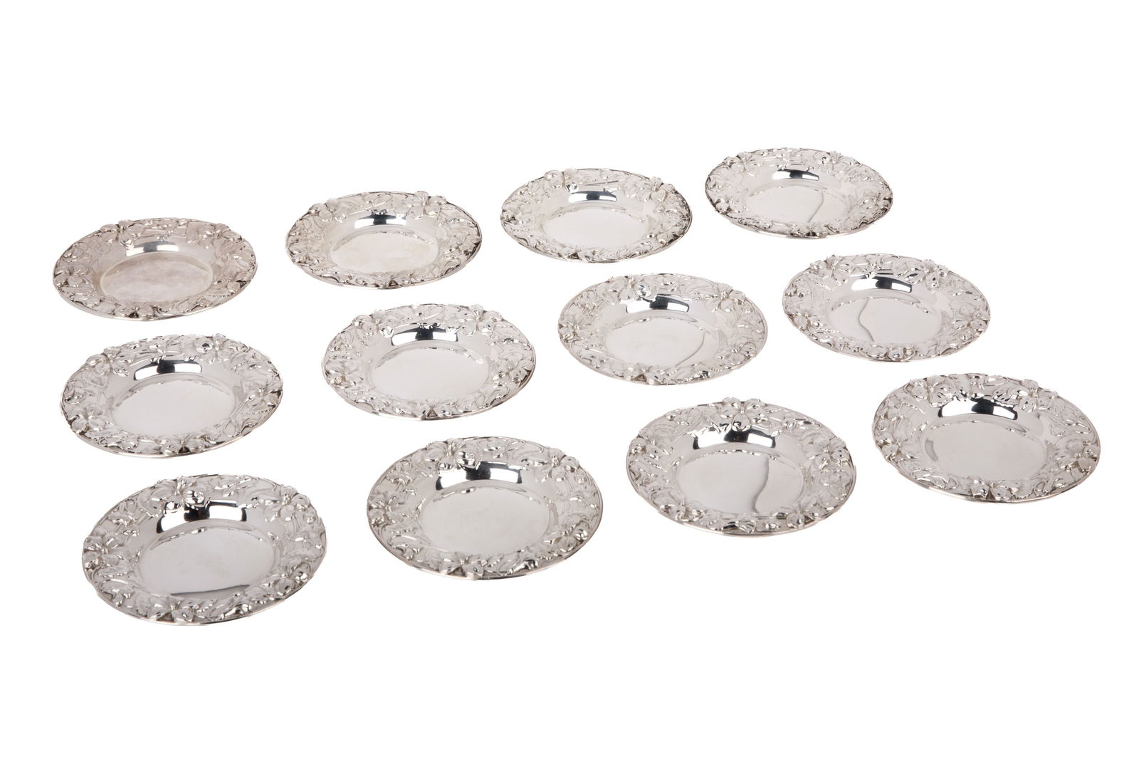 TWELVE SILVER BUTTER PATS, 279g (1 of 4)