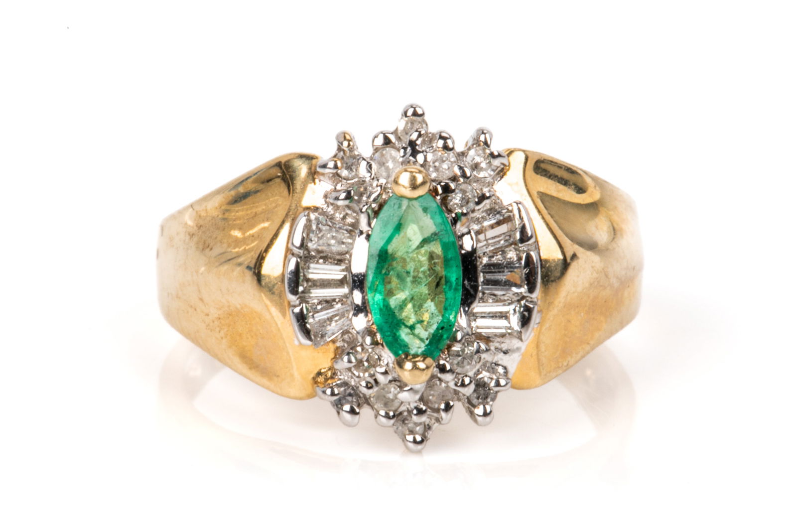 14K EMERALD & DIAMOND CLUSTER RING 4.1g (1 of 4)