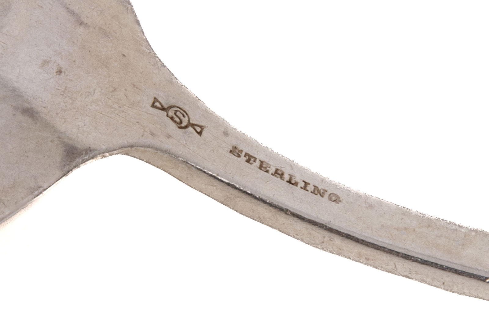 ASSORTED AMERICAN SILVER FLATWARE, 1565g - 2