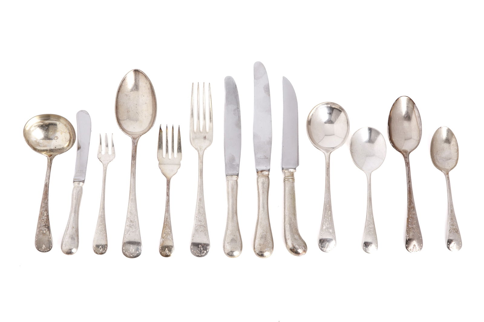 BIRKS REGENCY PLATE QUEEN MARY PATTERN FLATWARE (1 of 2)