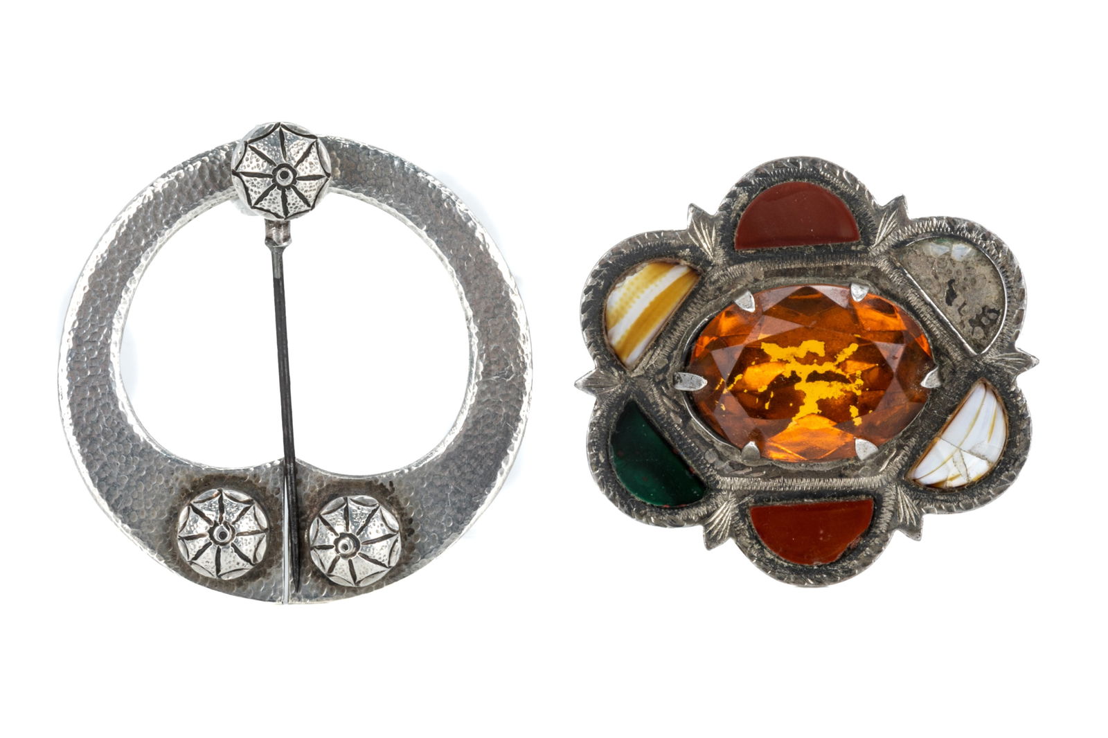 SILVER ENGLISH KILT PIN & SCOTTISH BROOCH, 37.5g (1 of 4)