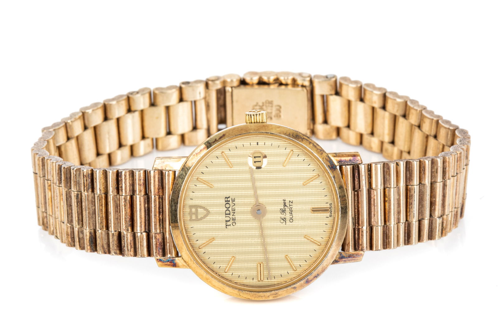 TUDOR LE ROYER QUARTZ 15539, VERY GOOD COND.: Very good condition vintage Tudor Le Royer quartz date model 15539 serial number 642941, 24mm case size, shield crown, glass crystal. Steel case back reads 15539 642941 outside, and TUDOR WATCH CO., L