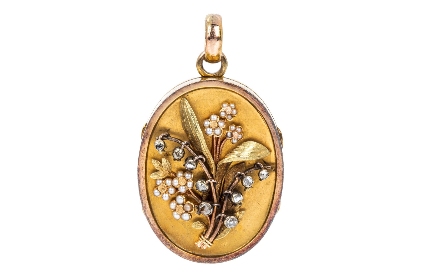 10K ANTIQUE DIAMOND SNOWDROP LOCKET 27.7g: Yellow and rose gold depletion guilded antique ornate locket testing approximately 10K. Measuring 52mm long (including bail) by 30.60mm wide by 12.70mm thick. Featuring a raised three-dimensional bouq