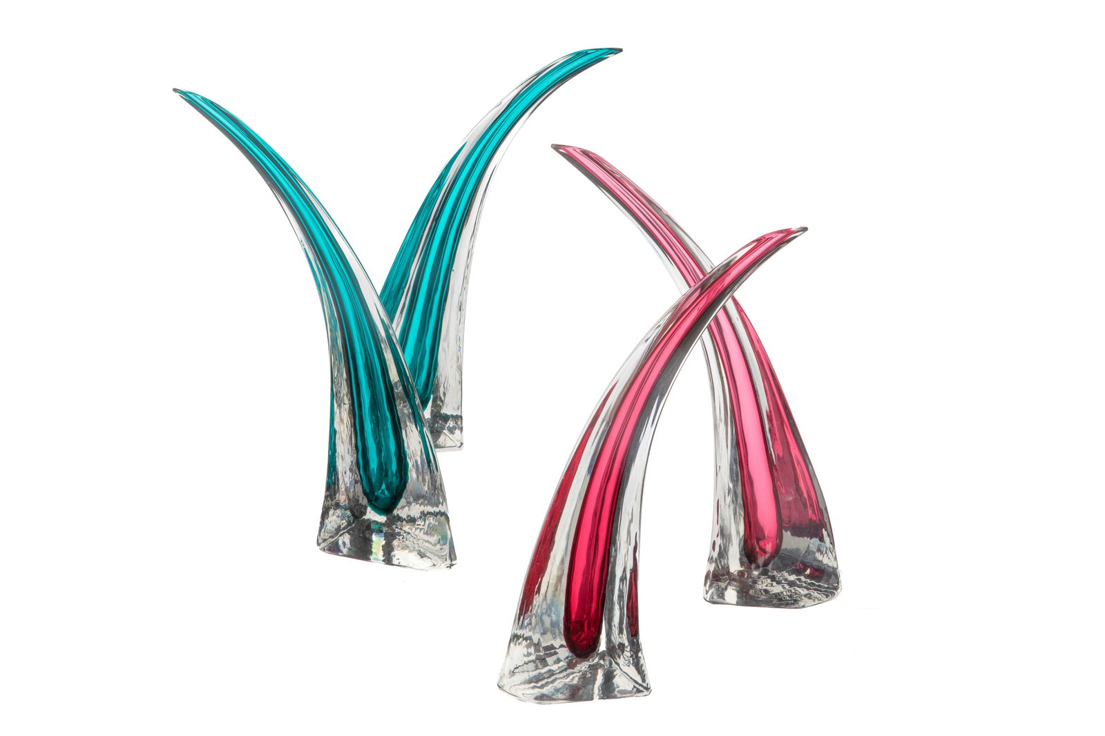 SET OF FOUR EFFEDUE 'DELTA' MURANO GLASS VASES: Group of four glass vases in the 'Delta' style by the glassmakers Vetreria Effe Due Murano. Including two in a turquoise-blue and two in a cranberry-coloured glass. Acid etched with 'Effedue Murano' t