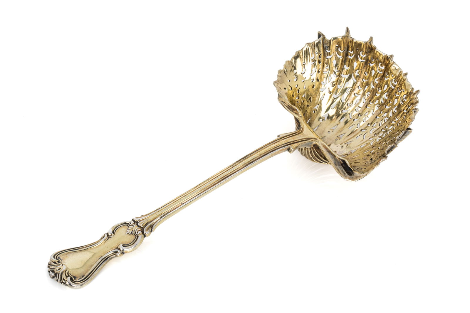 VICTORIAN SILVER GILT SHELL LADLE, 140g (1 of 3)