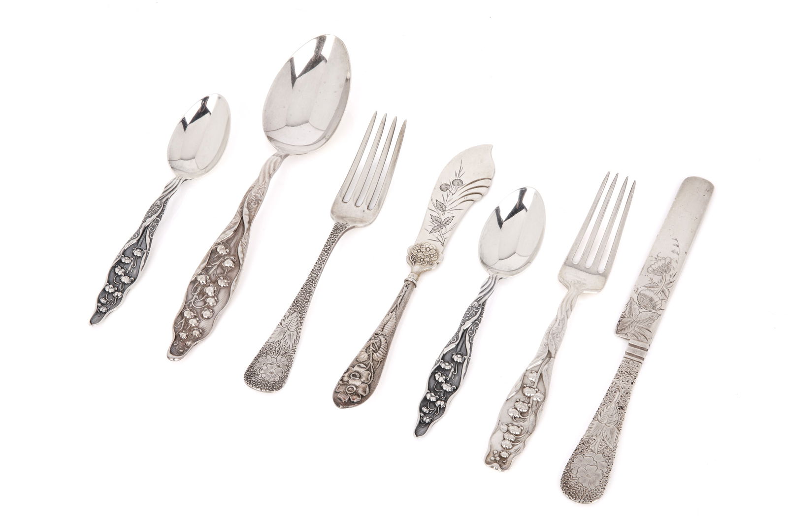 SEVEN AMERICAN ART NOUVEAU SILVER FLATWARE PCS (1 of 4)