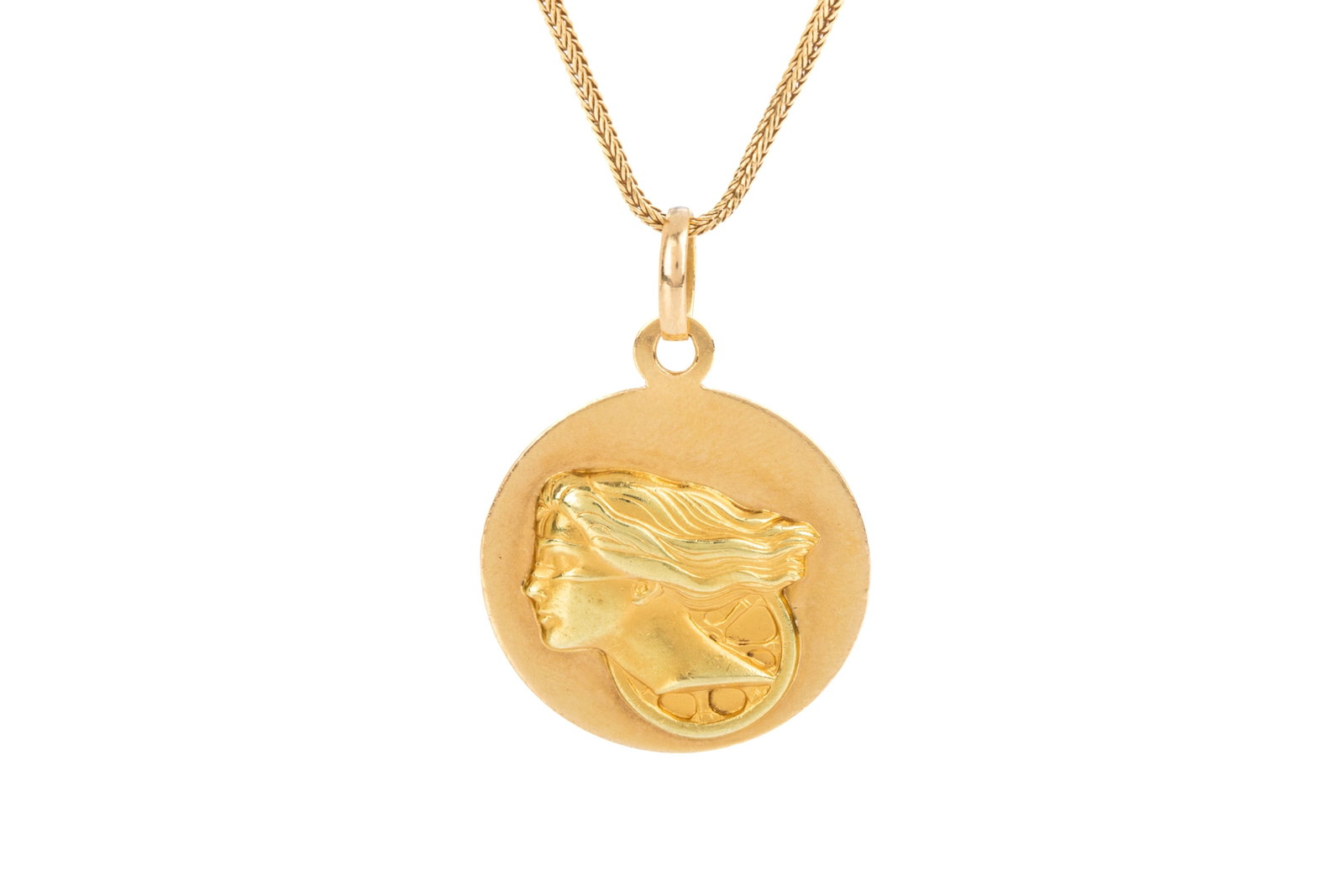 18K GOLD ROTA FORTUNAE NECKLACE 13.7g: 18K yellow gold Rota Fortunae pendant measuring 38.4mm long (including bail) by 26.4mm wide. Accompanied by 18K yellow gold foxtail chain measuring 1.4mm wide by 24 inches long.13.7 grams