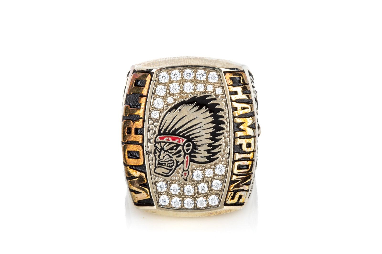 10K WHITE GOLD ISC CHAMPIONSHIP RING 56.9g: 10K white gold and cubic zirconia Hill United Chiefs ISC World Tournament softball championship ring, measuring 31.7mm long by 7.8mm tall. Accented with black and red enamel and blackeningpatina. Size