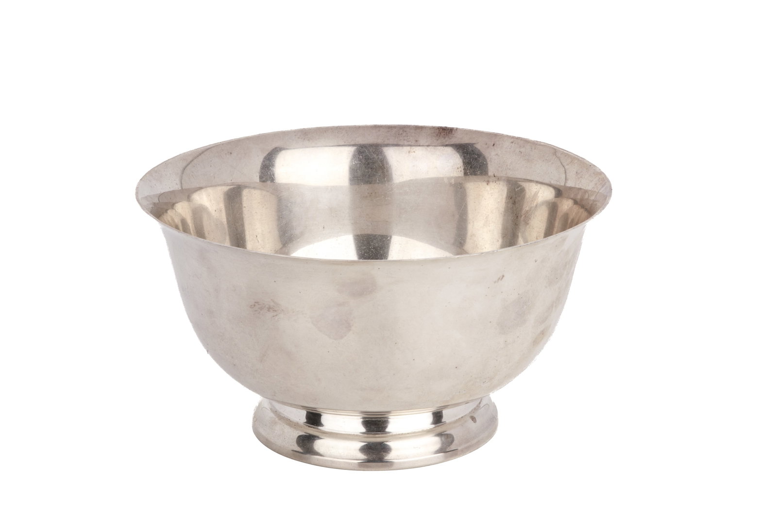 PAUL REVERE REPRODUCTION SILVER FOOTED BOWL, 679g: Characterized by its wide rim and simple form, this reproduction is likely made by Sheridan Silver Co. or International Silver Co. during the American bicentennial. Stamped "Paul Revere Reproduction" 