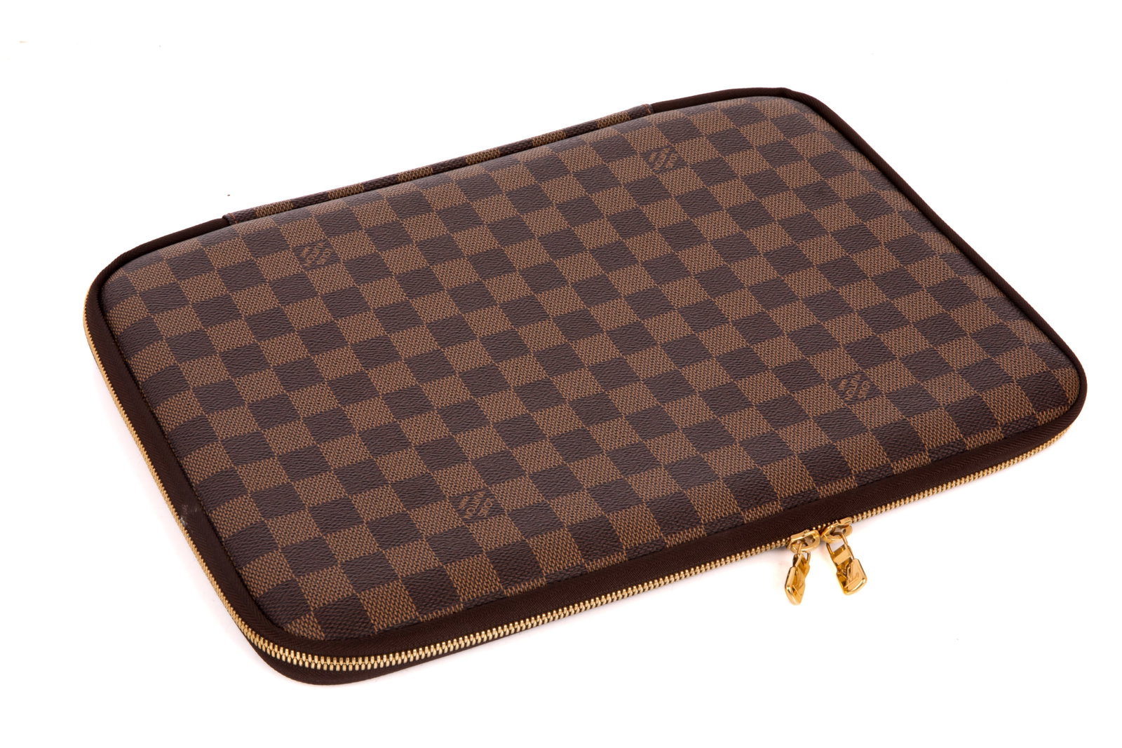LOUIS VUITTON DAMIER EBENE LAPTOP CASE 15 IN.: Made in France. Does not include dust bag. Serial number VI3180 (2010). 14 x 10 x 0.5 in.