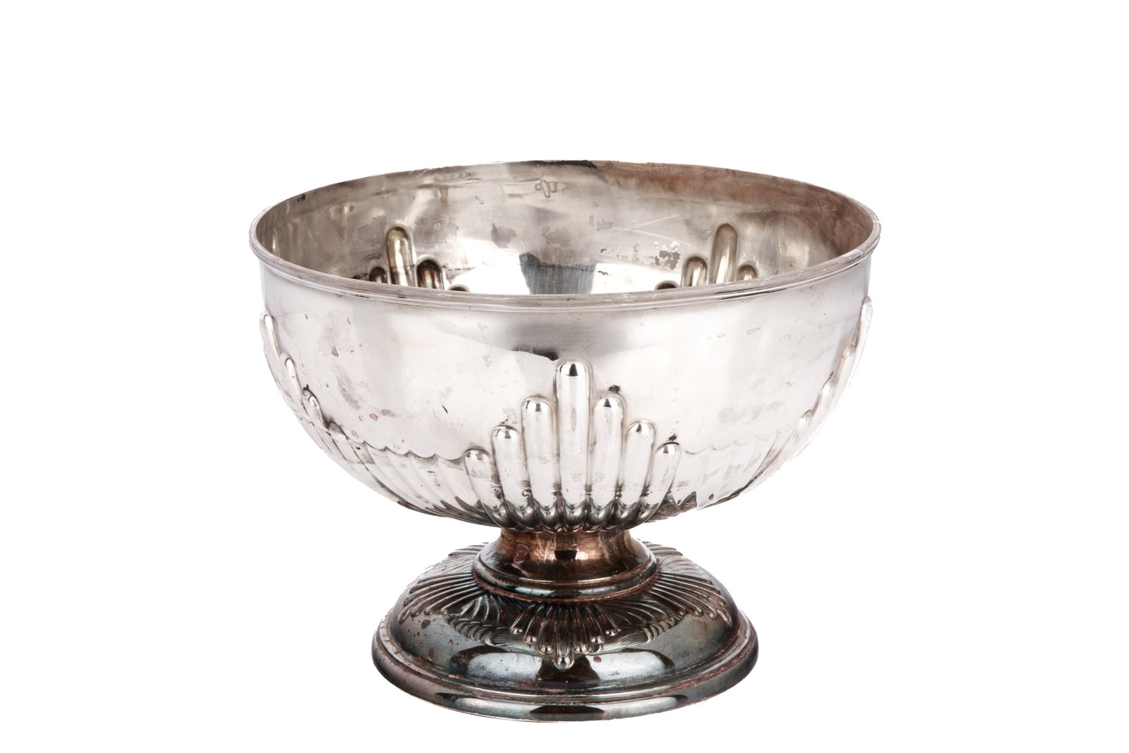 ENGLISH SILVER ROSE BOWL, 628g: Silver rose bowl. Weight 628 grams H. 5 7/8in x Dia. 8 3/16in (15cm x 20.8cm)