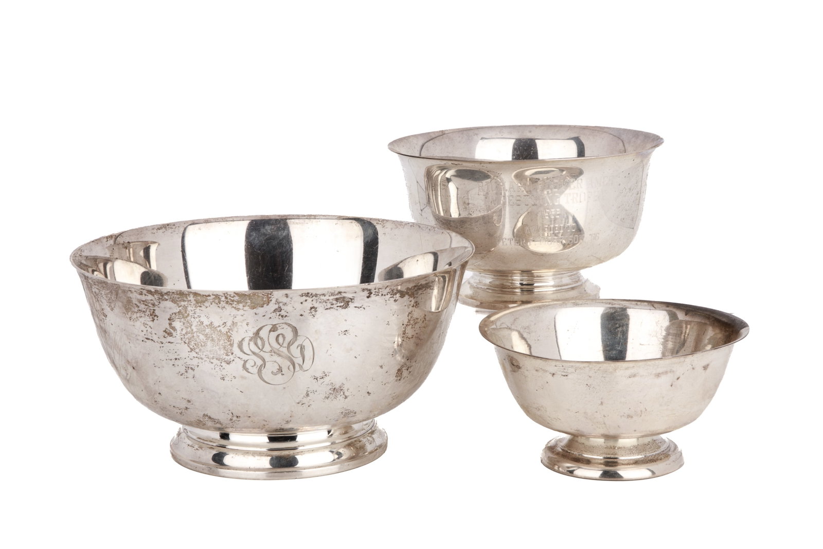 GROUP OF THREE SILVER BOWLS 970g. (1 of 1)