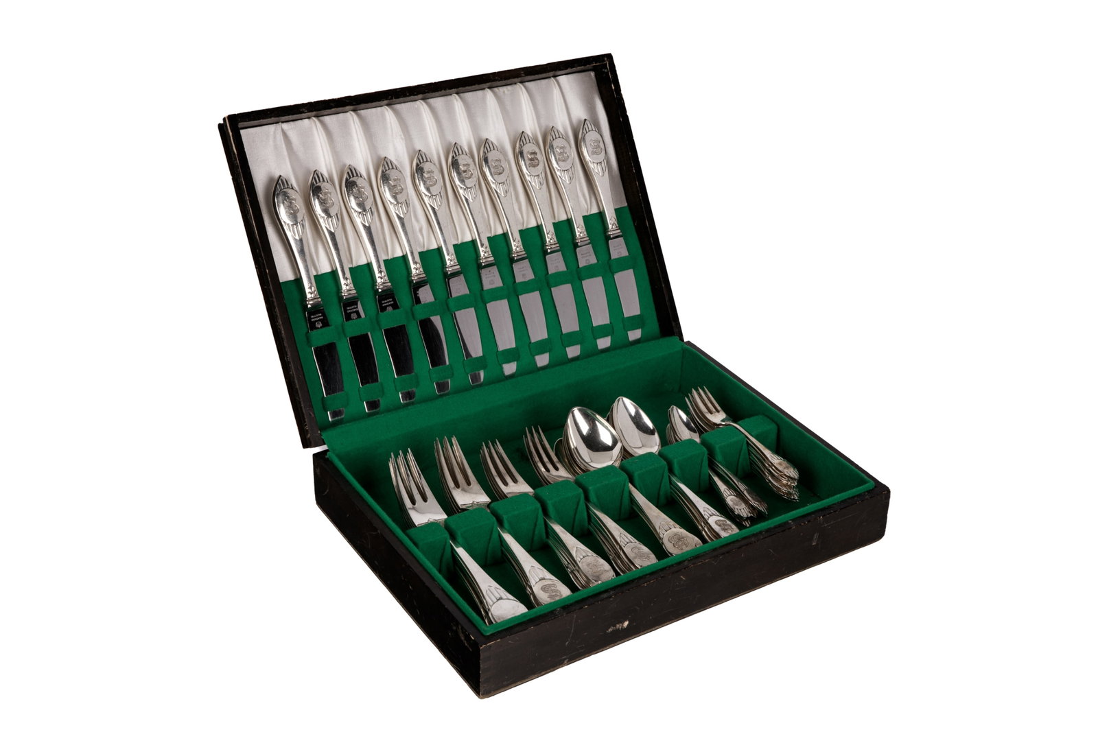 83 pcs DANISH COHR SILVER FLATWARE SET, 2488g (1 of 2)