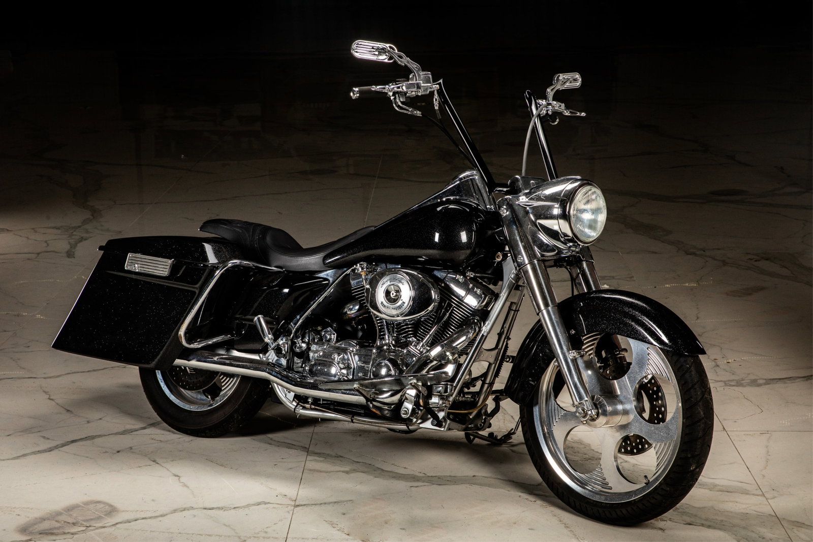HARLEY DAVIDSON ROAD KING MOTORCYCLE: VIN: 1hd1kx1340789849