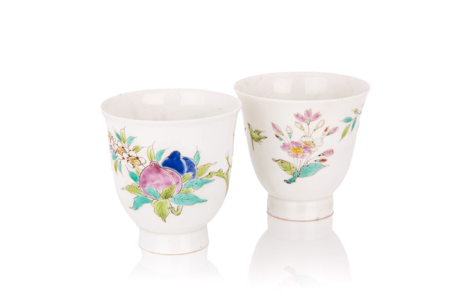 PAIR OF FAMILLE ROSE PORCELAIN WINE CUPS (1 of 3)