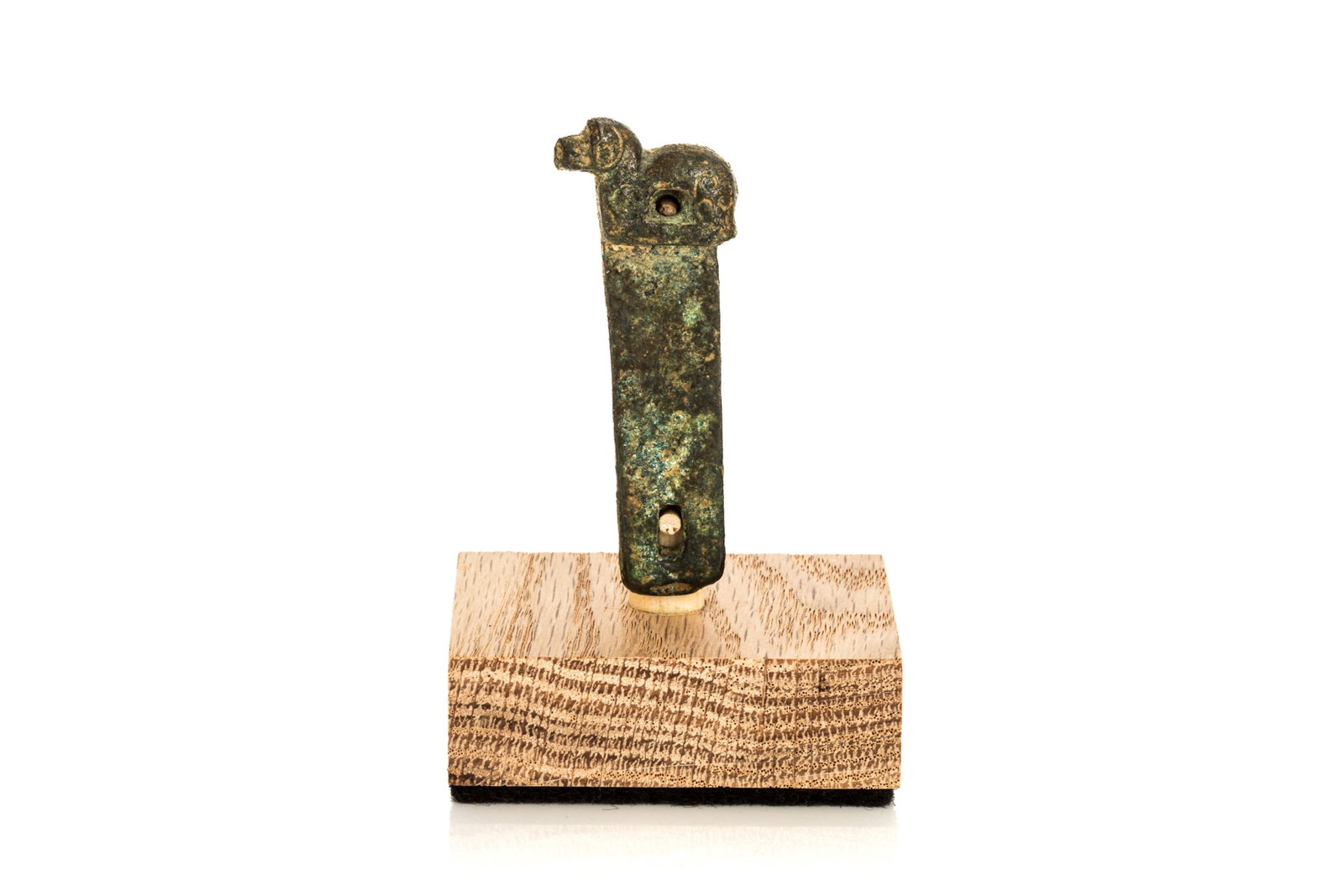 ARCHAIC BRONZE CHARIOT WHEEL ANIMAL FORM LINCH PIN (1 of 6)