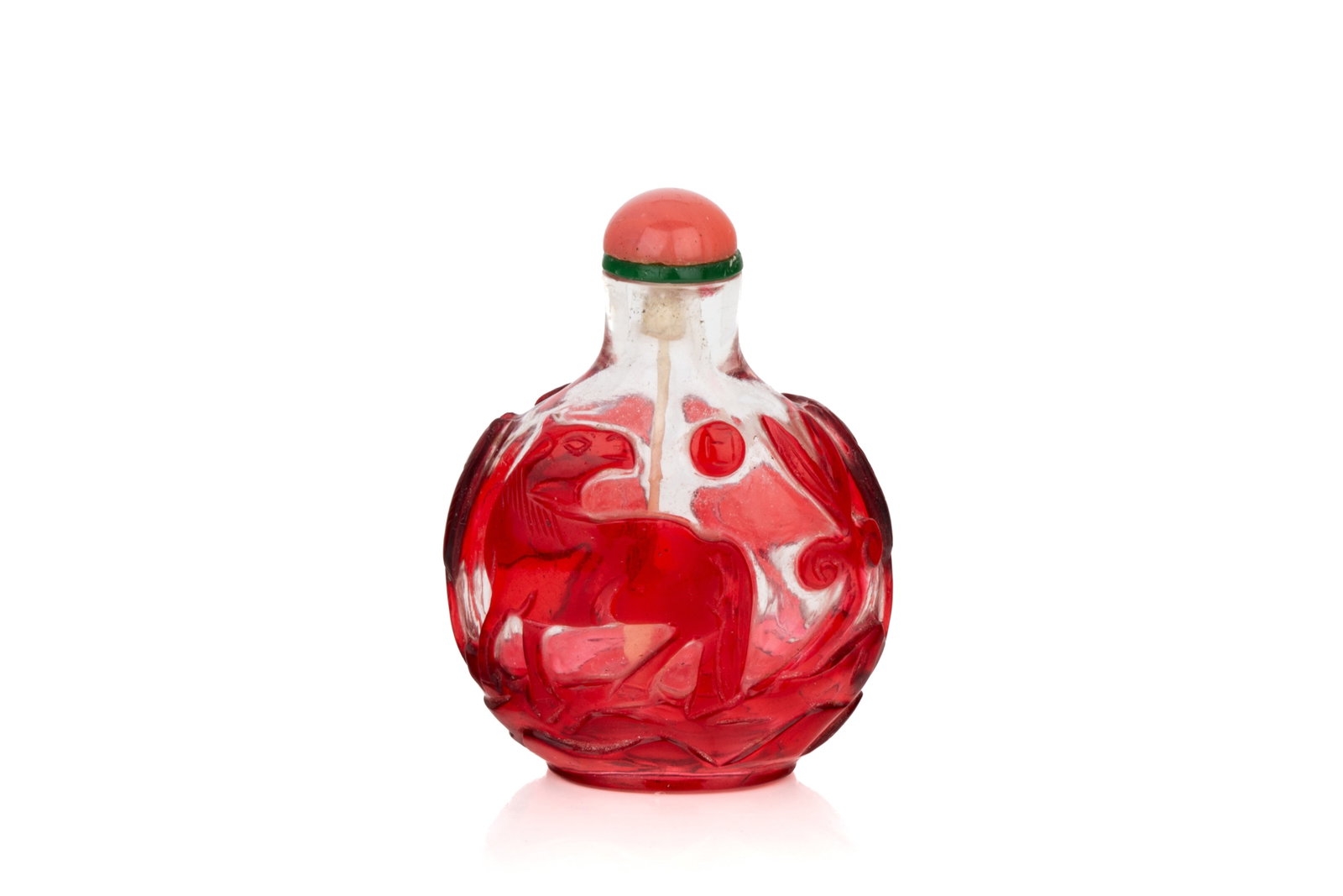 RED OVERLAY CLEAR GLASS HORSE AND SUN SNUFF BOTTLE (1 of 6)