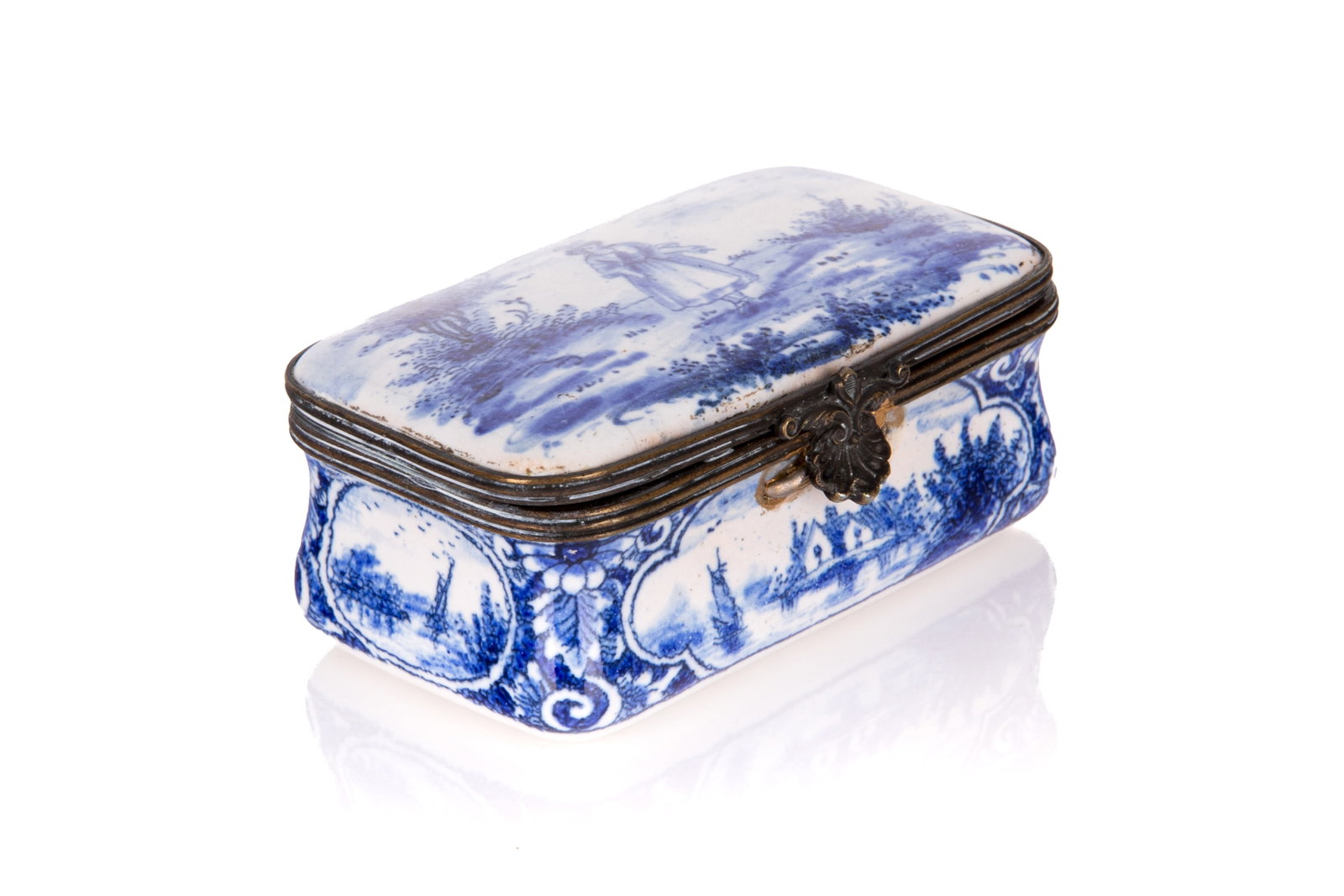 FRENCH BLUE & WHITE ENAMEL SNUFF BOX (1 of 5)