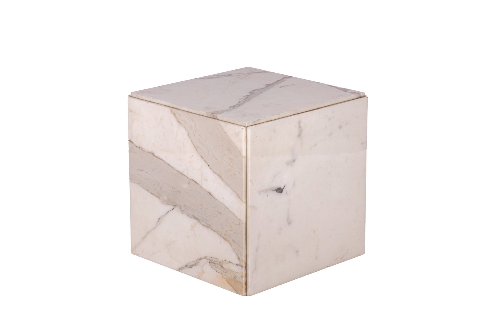 WHITE MARBLE CUBE PEDESTAL: H 18 1/2in x W 19in x D 19in