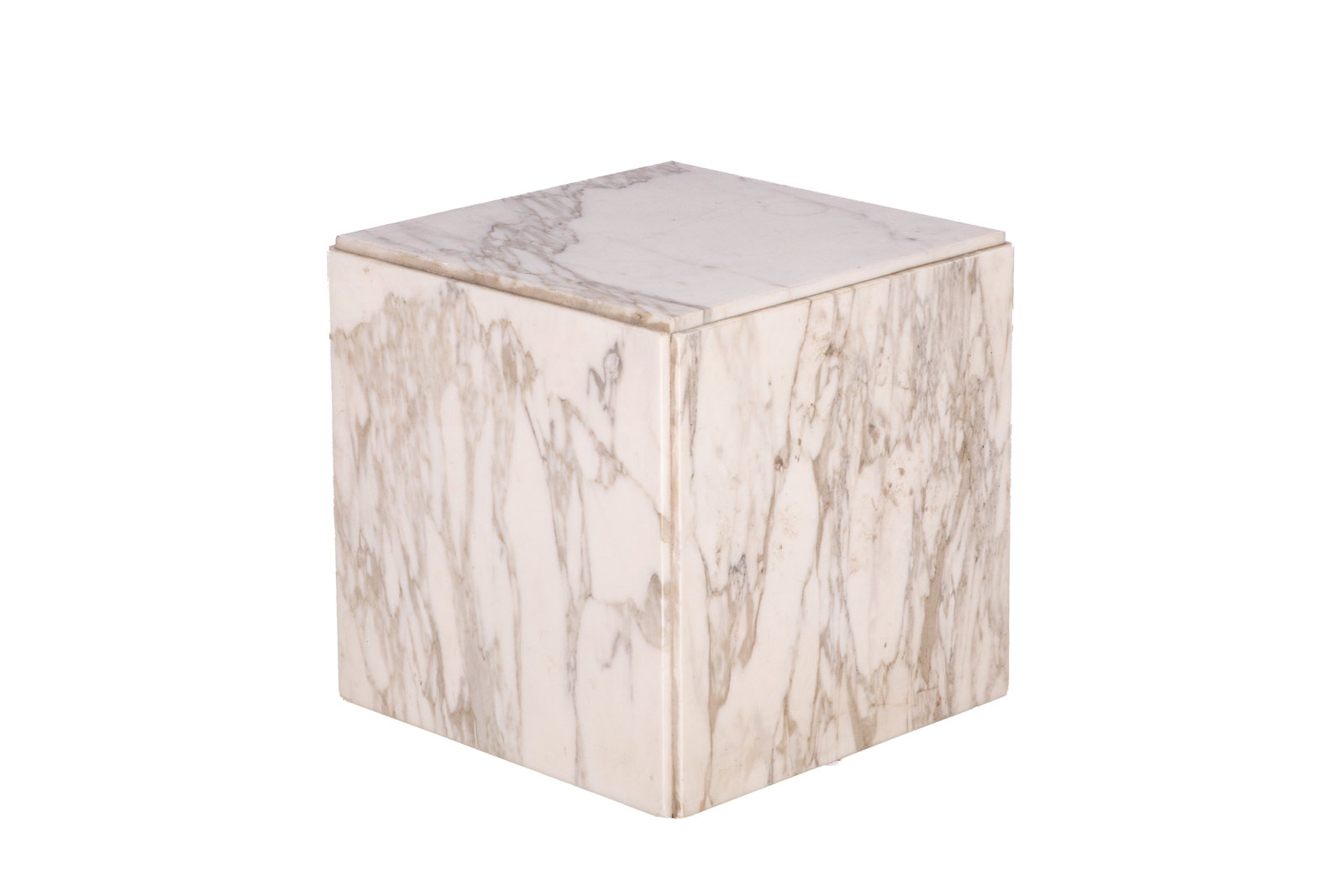 WHITE MARBLE CUBE PEDESTAL: H 18 1/2in x W 19in x D 19in