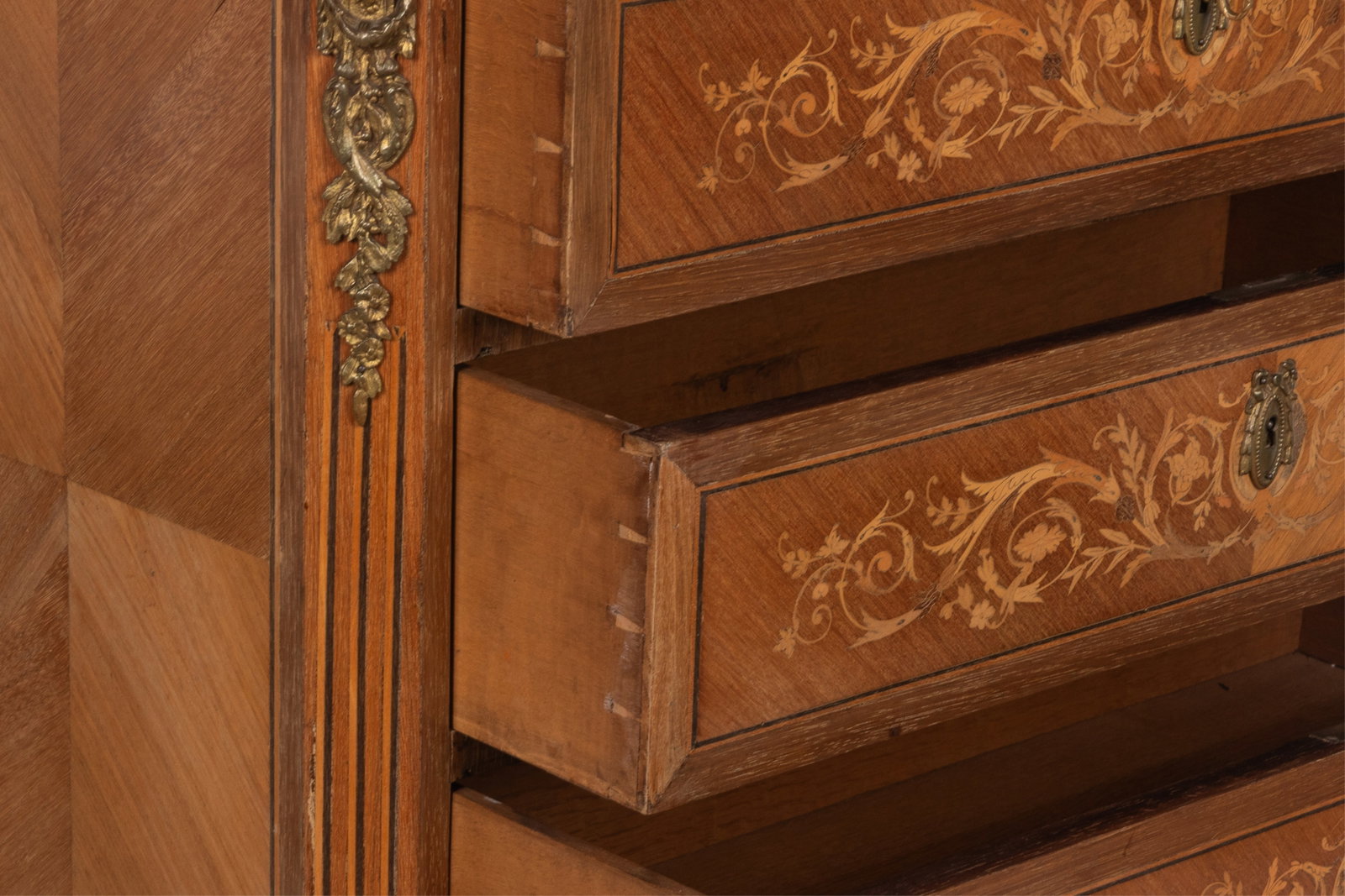 TRANSITIONAL STYLE ANTIQUE FRENCH COMMODE - 4