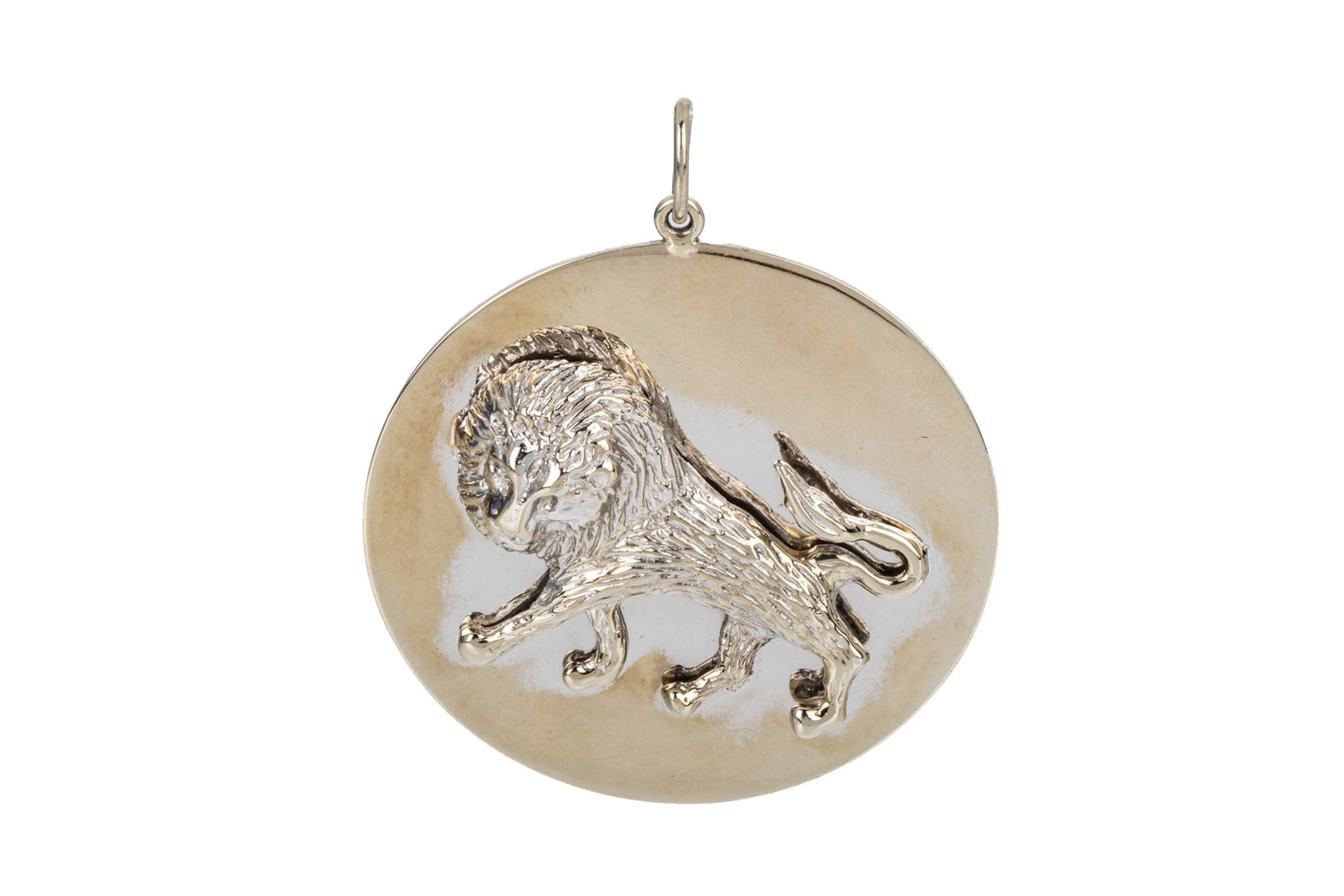 14K WHITE GOLD LION MEDALLION PENDANT 21.1g: 14K white gold lion medallion pendant measuring 50.7mm long (with bail) by 41.3mm wide. 21.1 grams