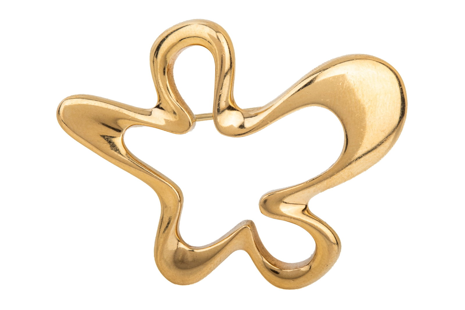 GEORG JENSEN 18K SPLASH BROOCH 1321, 22.6g: Vintage 1970s 18K yellow gold Georg Jensen Splash brooch designed by Henning Koppel(1918-1981), model 1321. Measuring 46.2mm by 38mm, equipped with heavy hinged brooch pin and roll lock. 22.6 grams