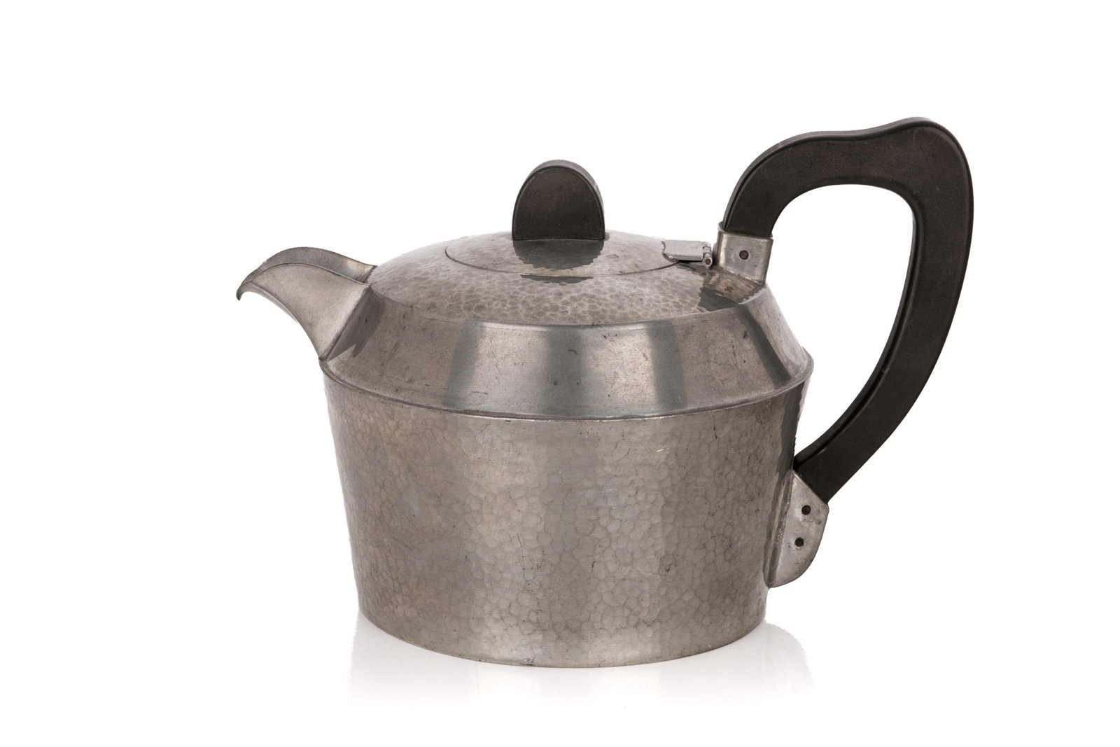 A PEWTER TEA POT BY ANDREW FUSSELL (1 of 5)