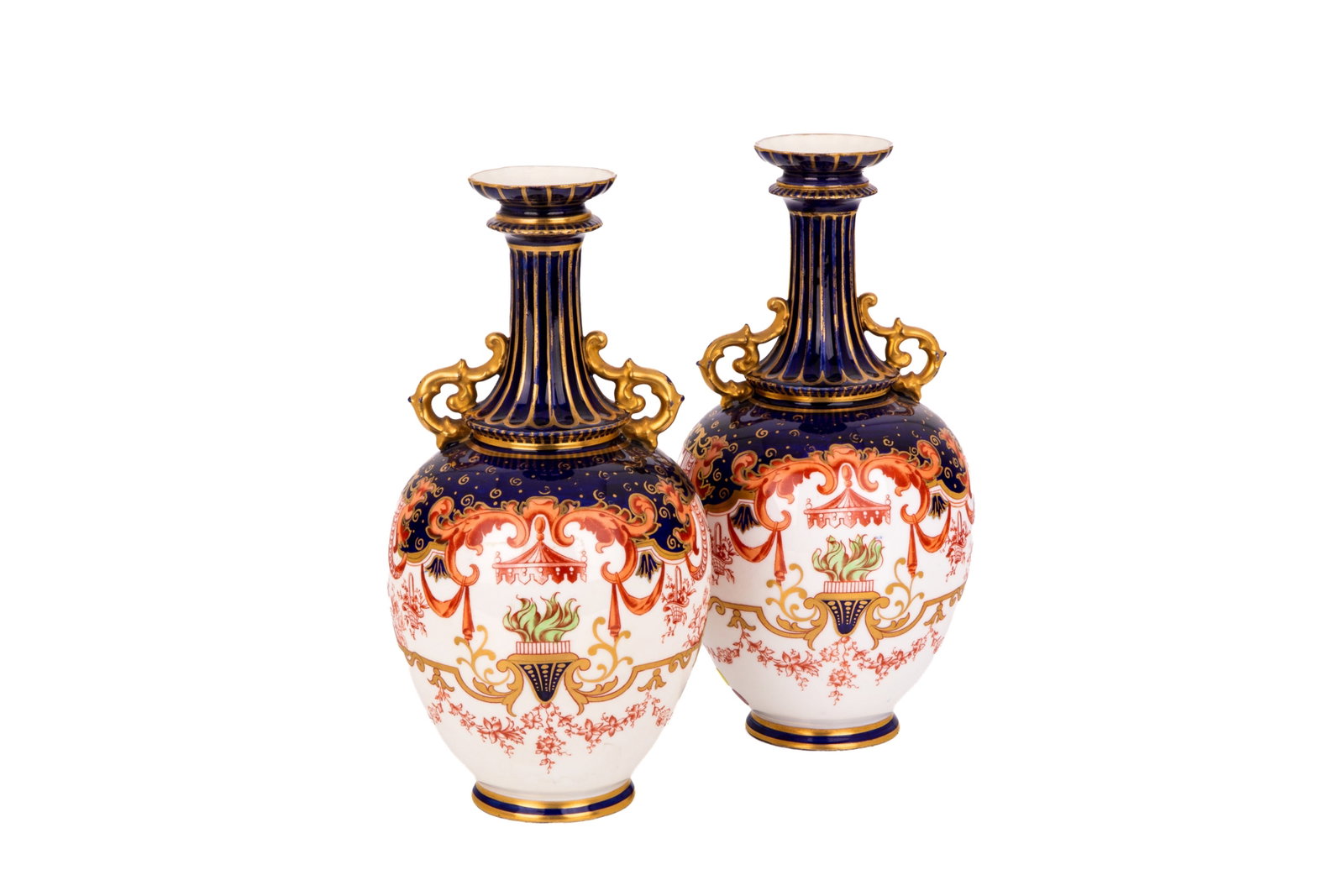 PAIR OF DERBY IMARI PORCELAIN VASES: A pair of Royal Crown Derby porcelain vases, late 19th to early 20th century. Red printed factory maker's marks to the undersides including 'ENGLAND' and pattern numbers 1090 / 5016. H. 8 1/2in