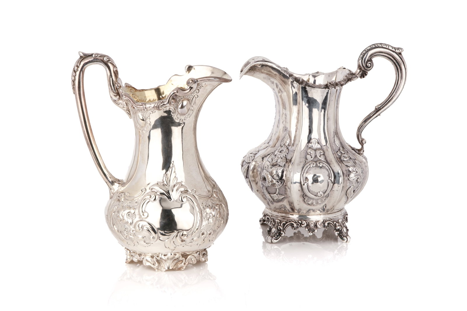 TWO REPOUSS? VICTORIAN SILVER CREAM JUGS, 524g (1 of 6)