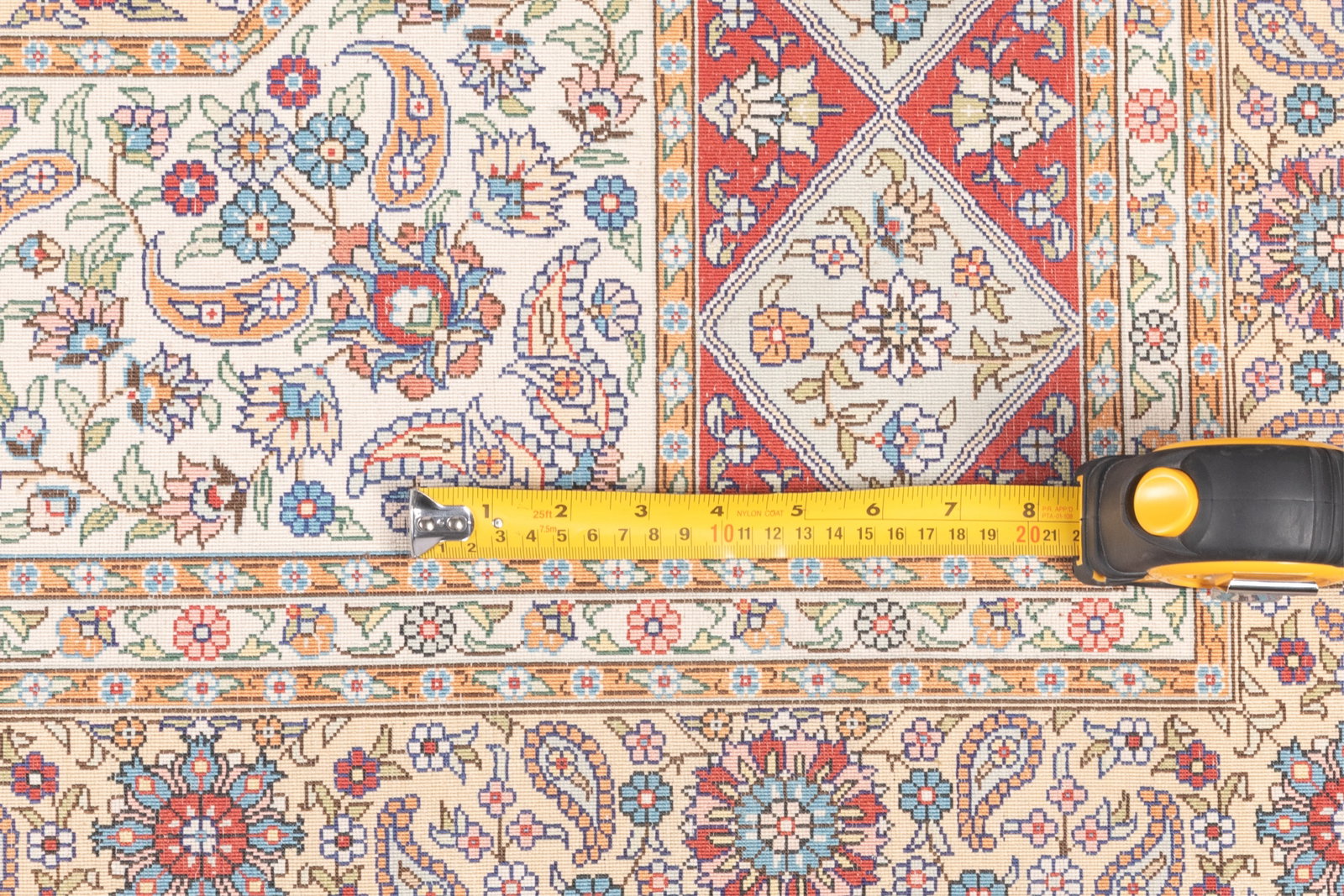 PERSIAN RUG WITH PAISLEY PATTERN - 3