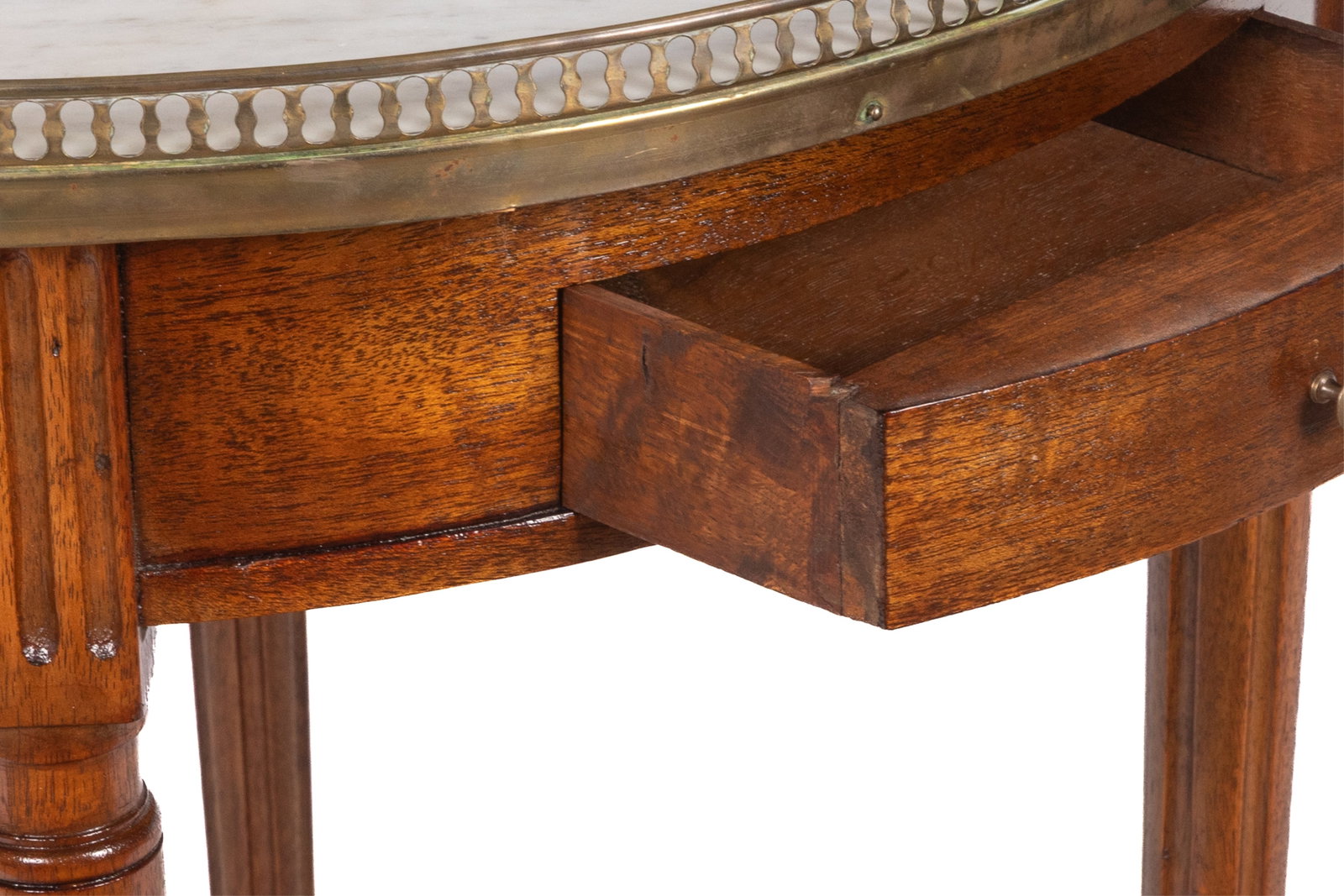 FRENCH CIRCULAR WHITE MARBLE TOP BOULETTE TABLE - 5
