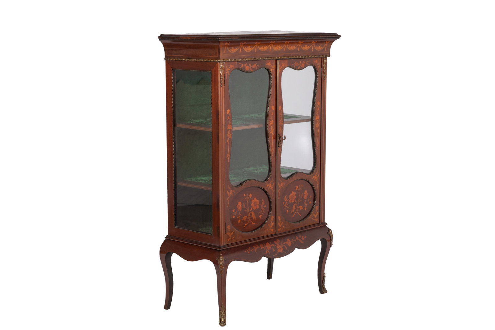EDWARDIAN MAHOGANY DISPLAY VITRINE CABINET: Mixed floral inlay on the front glazed doors, legs and frieze, cabriole legs with bronze mounts, probably early 20th C. H 52in x W 33 1/2in x D 16in