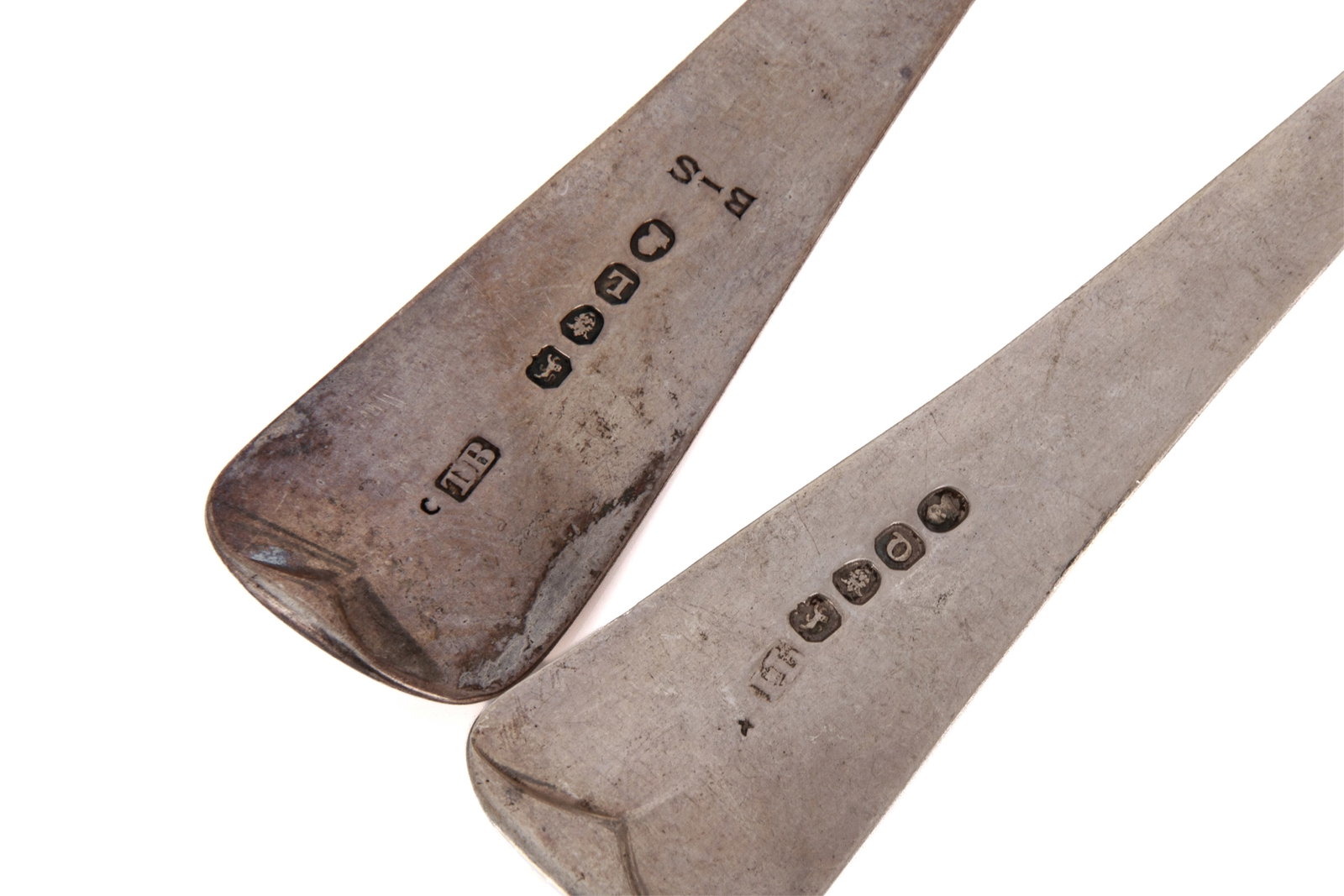 THREE GEORGIAN SILVER STUFFING SPOONS, 289g - 3