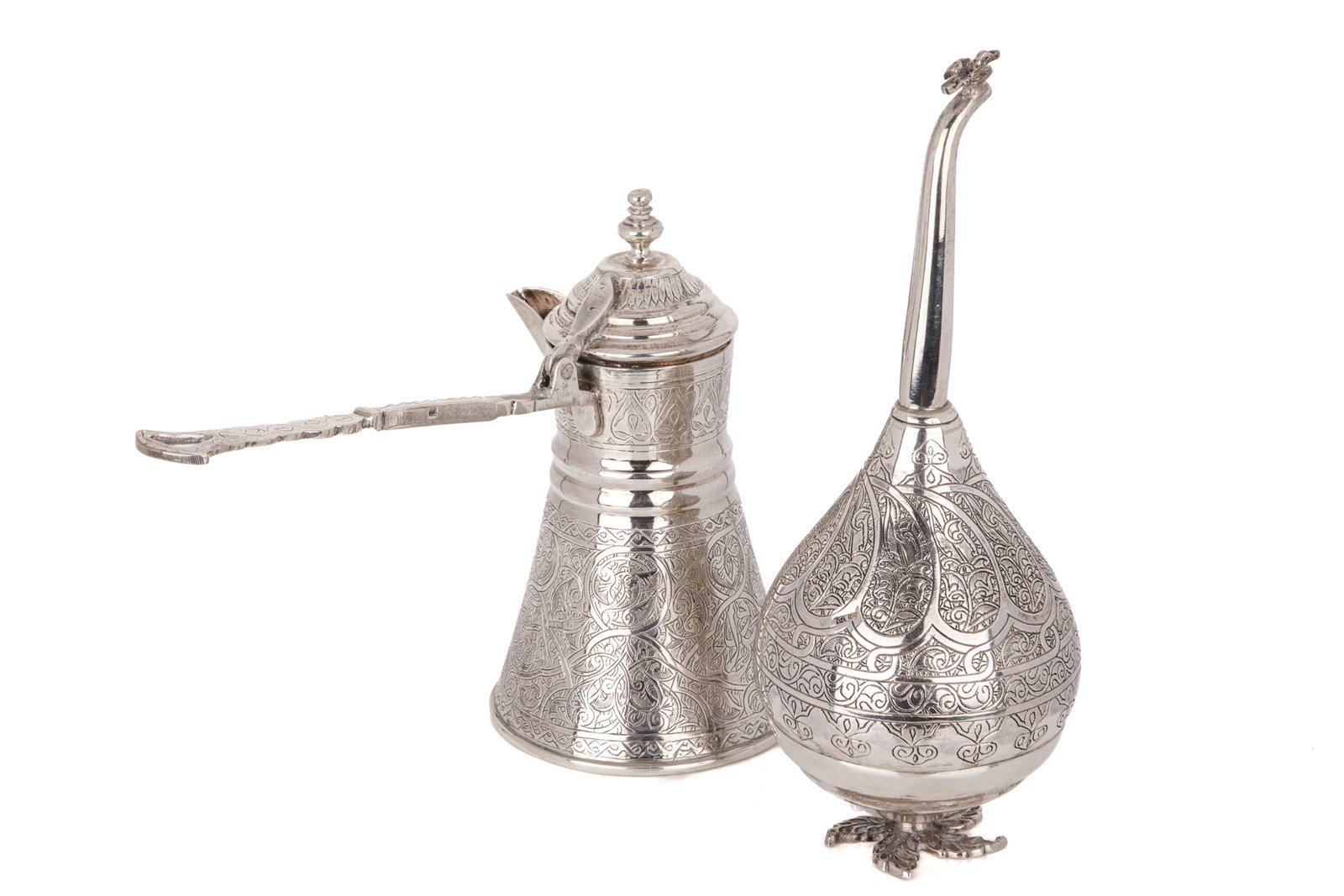 TWO EGYPTIAN SILVER TABLE ARTICLES, 335g - 2