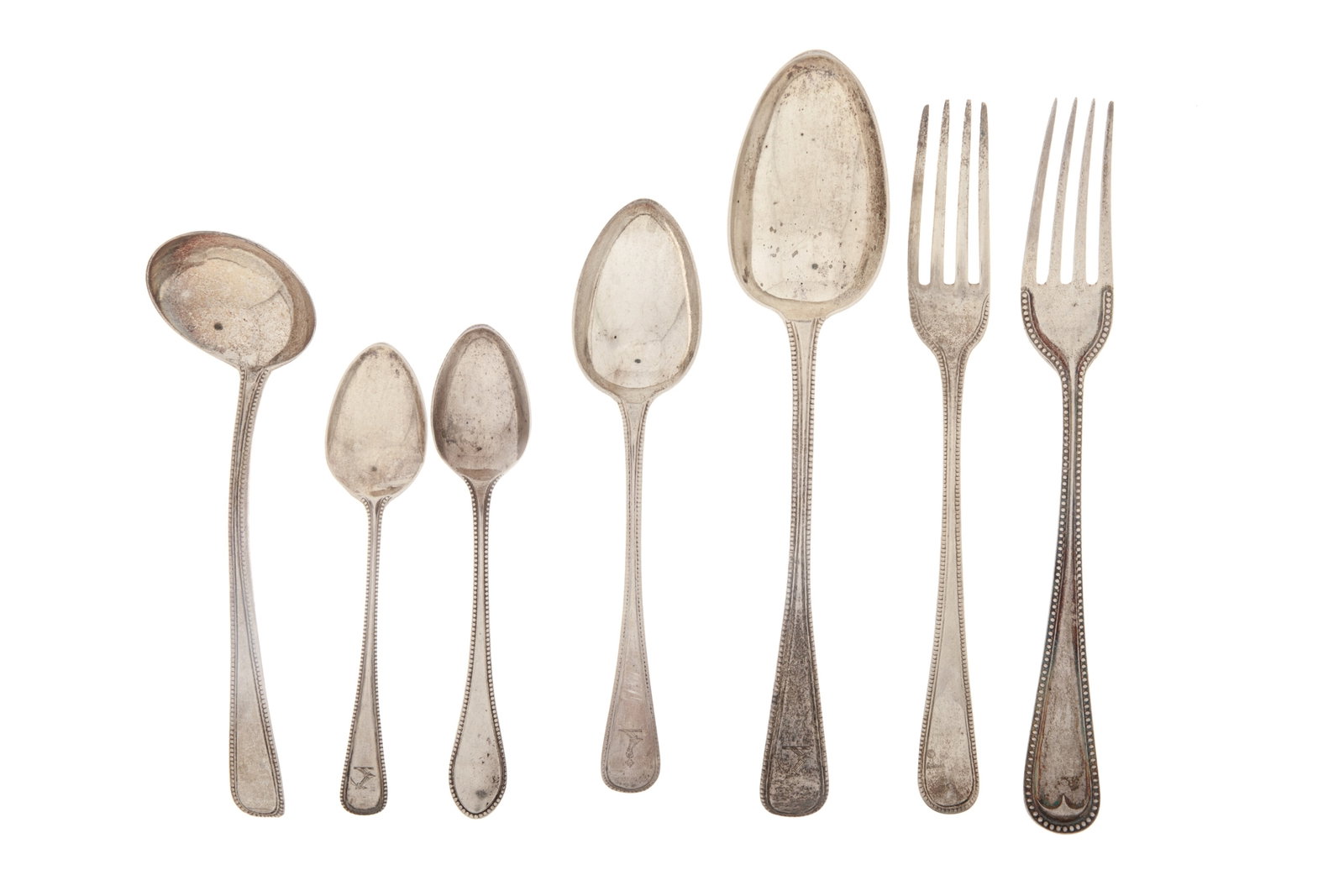 105 pc. ASSORTMENT OF SILVER FLATWARE 4916g (1 of 3)