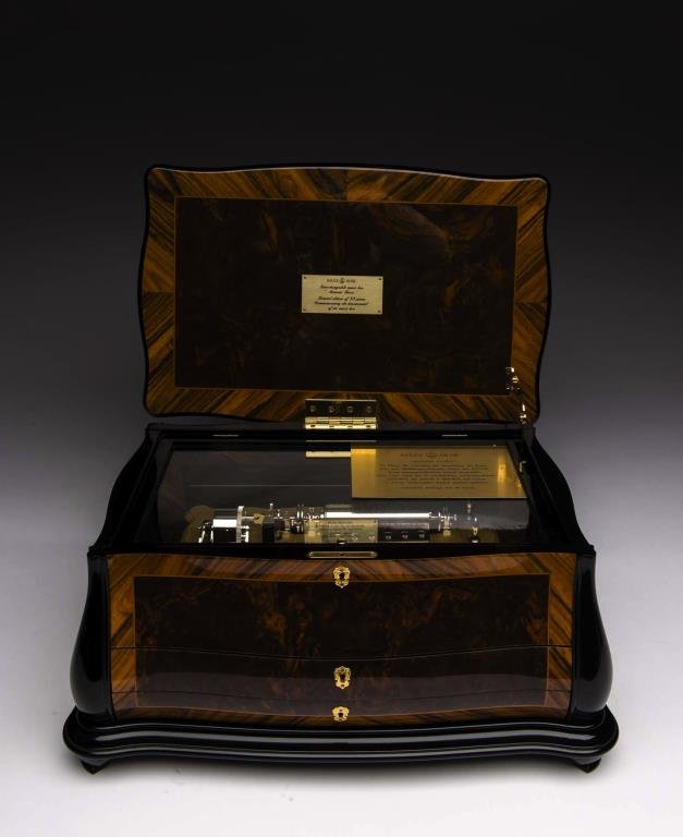 LIMITED EDITION REUGE MUSIC BOX