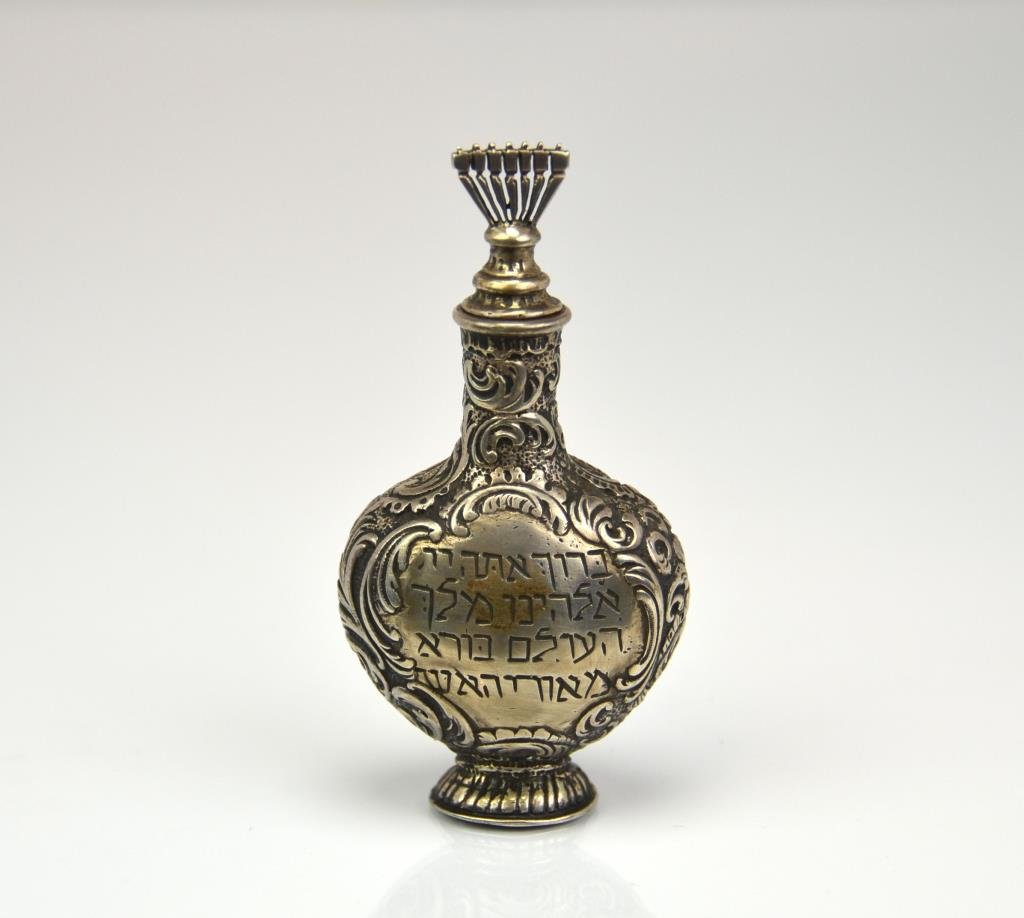 Continental Silver Havdalah Spice Bottle, 67 gr: Repouse body with Hebrew prayer on both sides, Menorah finial, late 19th cen. Judaica. H 9 cm. (3 1/2 in.)