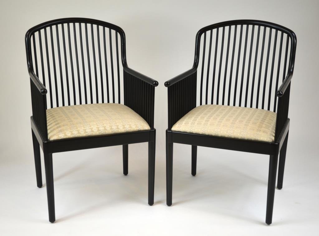 PAIR OF DAVIS ALLEN FOR KNOLL EXETER ARM CHAIRS: In black lacquer finish, H. 92 cm. (36 in.)