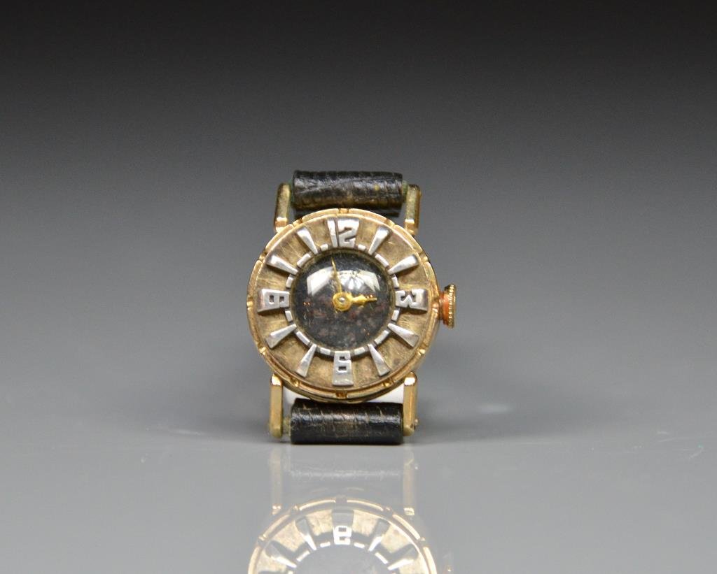 LADY'S ART DECO BULOVA WRIST WATCH: Rolled gold, model no.1072076. with leather strap.