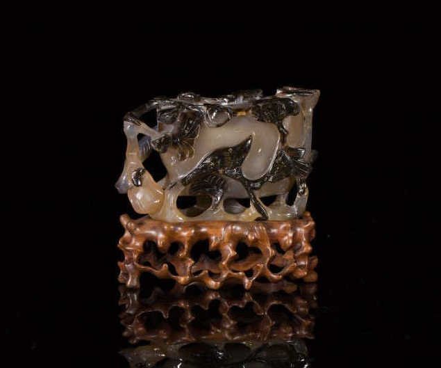 CHINESE CARVED AGATE FLORAL WASHER (1 of 10)