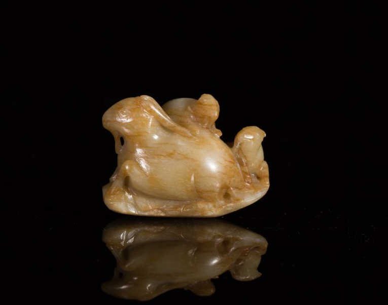CARVED CHINESE JADE FIGURAL GROUP (1 of 10)