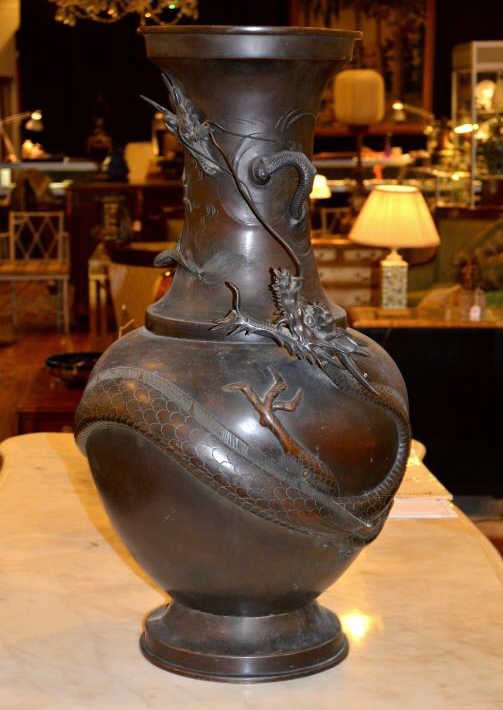 LARGE JAPANESE BRONZE VASE (1 of 5)