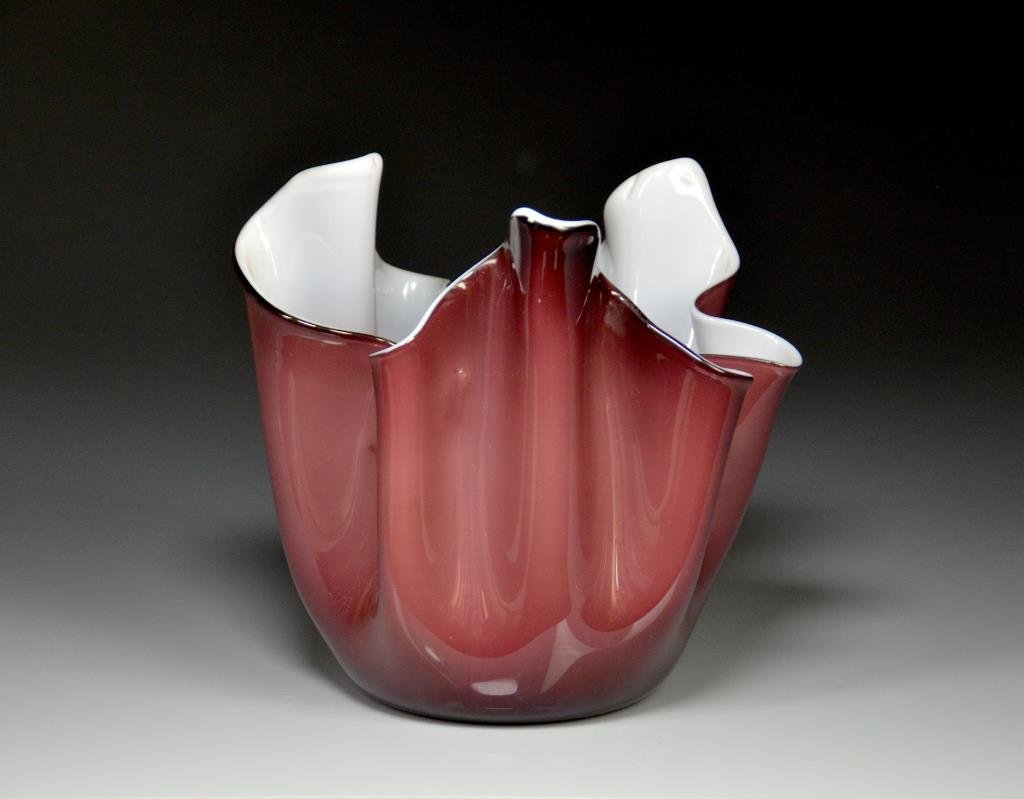 VENINI CASED GLASS HANDKERCHIEF VASE (1 of 3)